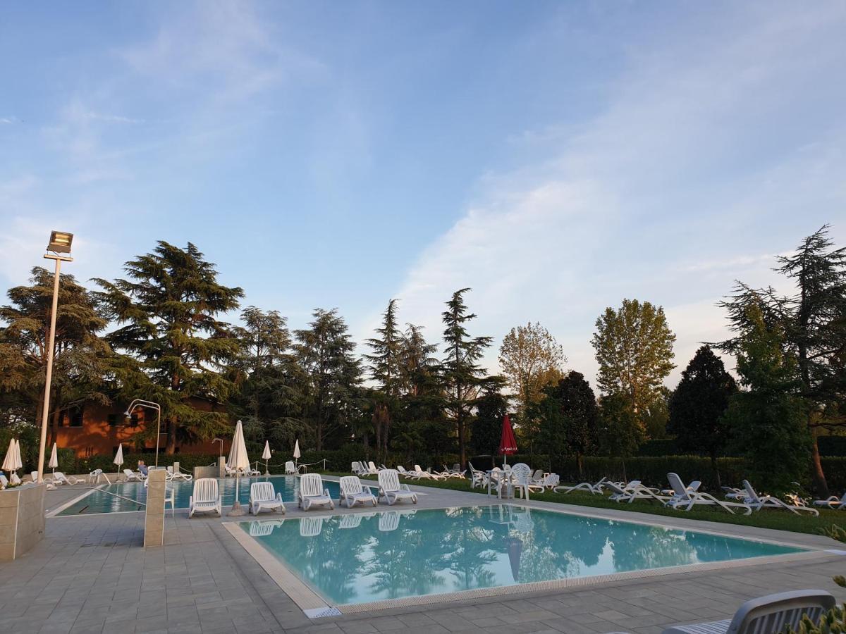 Azur Apartment Sirmione Dış mekan fotoğraf